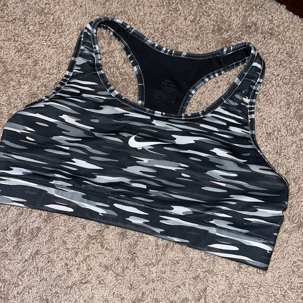 nike dri fit sports bra